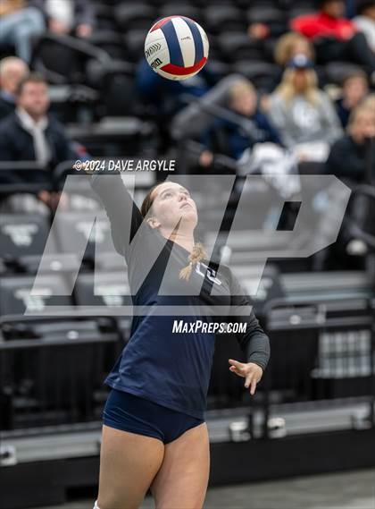 Thumbnail 3 in Corner Canyon vs. Weber (UHSAA 6A Second Round) photogallery.