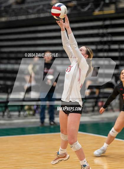 Thumbnail 3 in Corner Canyon vs. Weber (UHSAA 6A Second Round) photogallery.