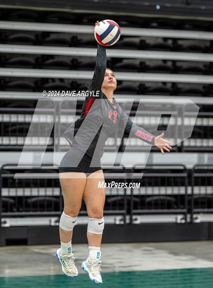 Thumbnail 1 in Corner Canyon vs. Weber (UHSAA 6A Second Round) photogallery.