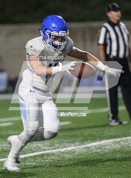 Thumbnail 3 in Norco Cougars vs. Orange Lutheran Lancers photogallery.
