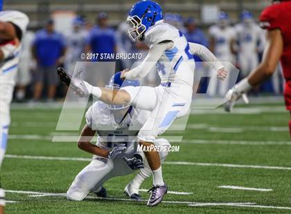 Thumbnail 3 in Norco Cougars vs. Orange Lutheran Lancers photogallery.