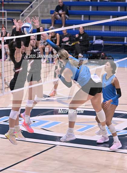 Thumbnail 2 in Wando vs Oceanside Collegiate Academy (Dorman Tournament of Champions) photogallery.