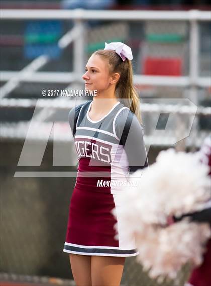 Thumbnail 1 in Kingston @ Rondout Valley (Dietz Stadium) photogallery.