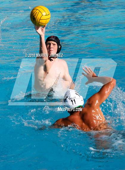 Thumbnail 1 in Oaks Christian vs Thousand Oaks High Varsity photogallery.