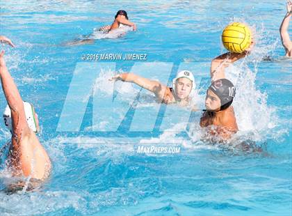 Thumbnail 3 in Oaks Christian vs Thousand Oaks High Varsity photogallery.