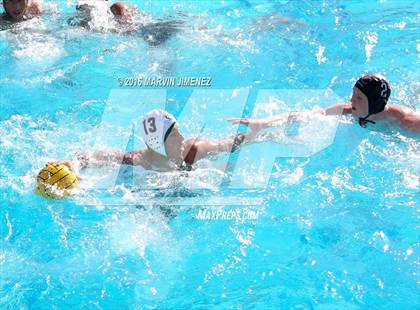 Thumbnail 3 in Oaks Christian vs Thousand Oaks High Varsity photogallery.