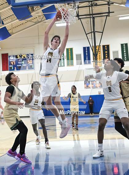 Thumbnail 2 in St. Mark's vs Greenhill (SPC Basketball 4A Semifinal) photogallery.