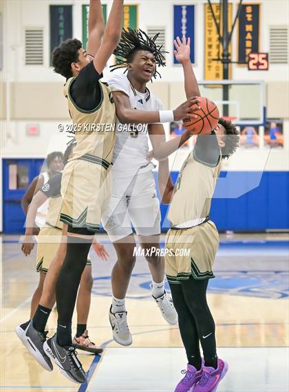 Thumbnail 3 in St. Mark's vs Greenhill (SPC Basketball 4A Semifinal) photogallery.