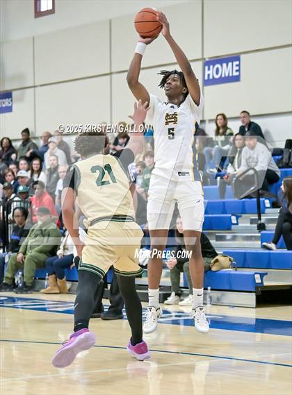 Thumbnail 2 in St. Mark's vs Greenhill (SPC Basketball 4A Semifinal) photogallery.