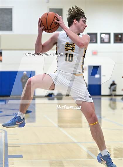 Thumbnail 3 in St. Mark's vs Greenhill (SPC Basketball 4A Semifinal) photogallery.