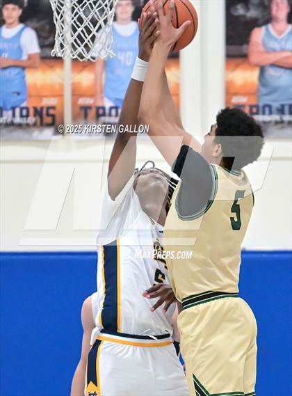 Thumbnail 1 in St. Mark's vs Greenhill (SPC Basketball 4A Semifinal) photogallery.