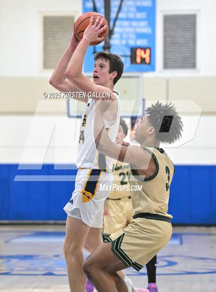 Thumbnail 3 in St. Mark's vs Greenhill (SPC Basketball 4A Semifinal) photogallery.