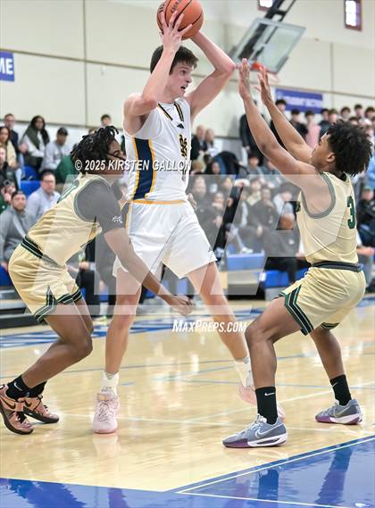 Thumbnail 3 in St. Mark's vs Greenhill (SPC Basketball 4A Semifinal) photogallery.