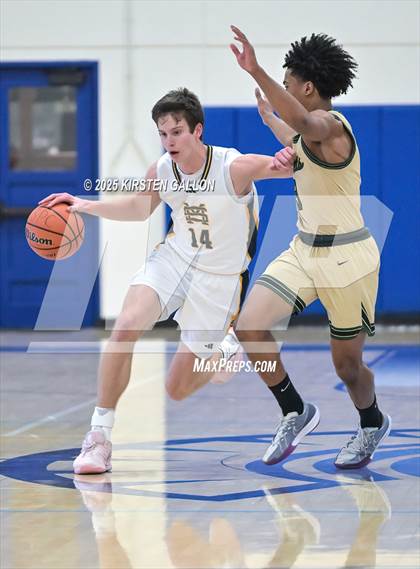 Thumbnail 1 in St. Mark's vs Greenhill (SPC Basketball 4A Semifinal) photogallery.