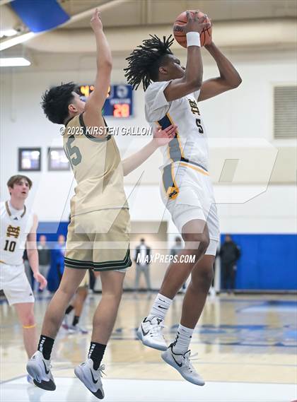 Thumbnail 1 in St. Mark's vs Greenhill (SPC Basketball 4A Semifinal) photogallery.