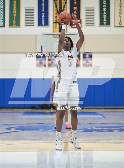 Thumbnail 3 in St. Mark's vs Greenhill (SPC Basketball 4A Semifinal) photogallery.