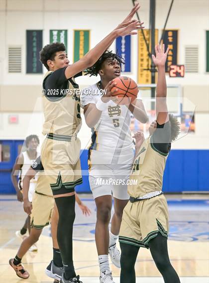 Thumbnail 1 in St. Mark's vs Greenhill (SPC Basketball 4A Semifinal) photogallery.