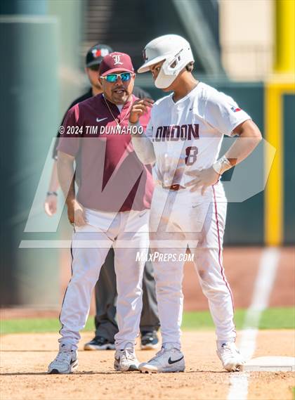 Thumbnail 3 in London vs. Brock (UIL 3A Baseball Semifinal) photogallery.