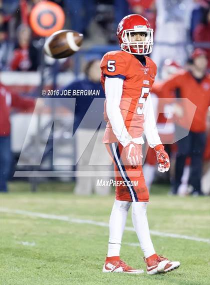 Thumbnail 3 in Serra @ Sanger (CIF NorCal Regional D2-A Final) photogallery.