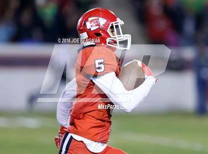 Thumbnail 2 in Serra @ Sanger (CIF NorCal Regional D2-A Final) photogallery.