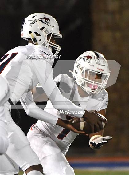 Thumbnail 3 in Highland @ Chaminade-Madonna (Geico Bowl) photogallery.