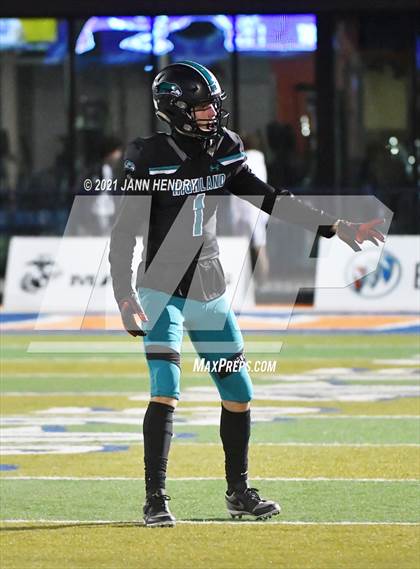 Thumbnail 1 in Highland @ Chaminade-Madonna (Geico Bowl) photogallery.