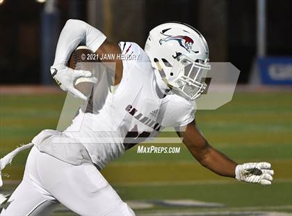 Thumbnail 2 in Highland @ Chaminade-Madonna (Geico Bowl) photogallery.