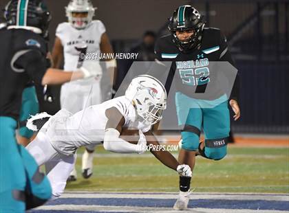 Thumbnail 1 in Highland @ Chaminade-Madonna (Geico Bowl) photogallery.