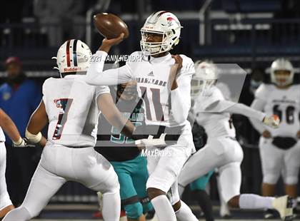 Thumbnail 1 in Highland @ Chaminade-Madonna (Geico Bowl) photogallery.
