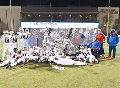 Thumbnail 2 in Highland @ Chaminade-Madonna (Geico Bowl) photogallery.