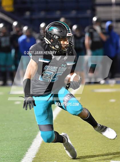 Thumbnail 1 in Highland @ Chaminade-Madonna (Geico Bowl) photogallery.