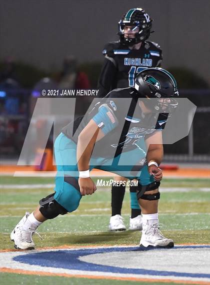 Thumbnail 3 in Highland @ Chaminade-Madonna (Geico Bowl) photogallery.