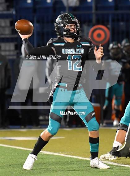 Thumbnail 1 in Highland @ Chaminade-Madonna (Geico Bowl) photogallery.