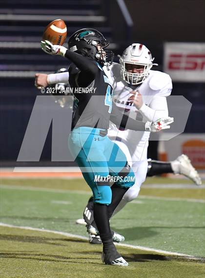 Thumbnail 1 in Highland @ Chaminade-Madonna (Geico Bowl) photogallery.
