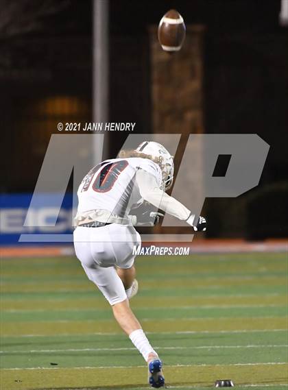 Thumbnail 3 in Highland @ Chaminade-Madonna (Geico Bowl) photogallery.