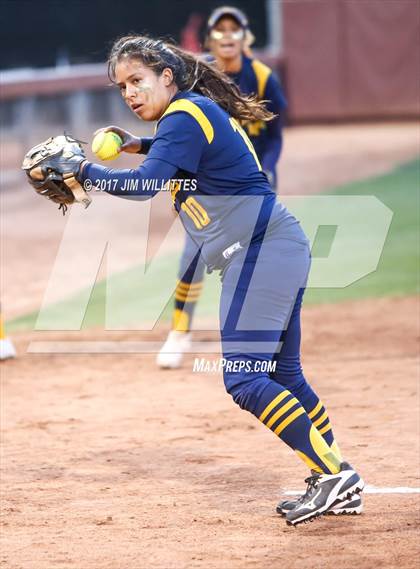 Thumbnail 1 in Benson vs. Bourgade Catholic (AIA 2A Final) photogallery.