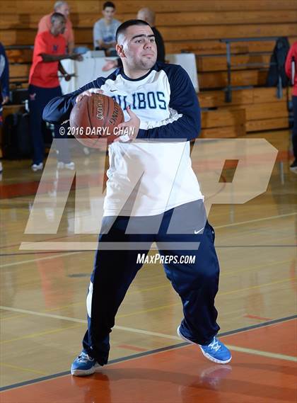 Thumbnail 1 in Marshall vs. Pilibos (Pasadena Poly Tournament) photogallery.