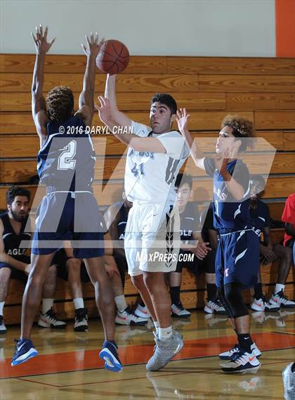Thumbnail 3 in Marshall vs. Pilibos (Pasadena Poly Tournament) photogallery.