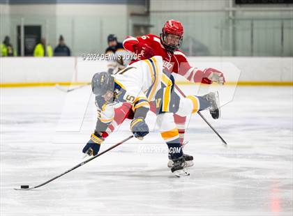Thumbnail 2 in Clarence @ Victor photogallery.