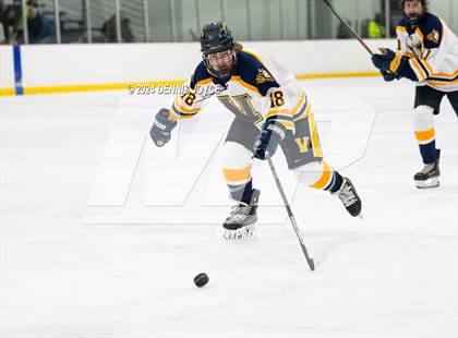Thumbnail 3 in Clarence @ Victor photogallery.