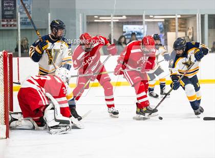 Thumbnail 2 in Clarence @ Victor photogallery.