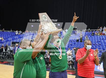 Thumbnail 3 in Cypress Creek vs. DeSoto (UIL 6A Final) photogallery.