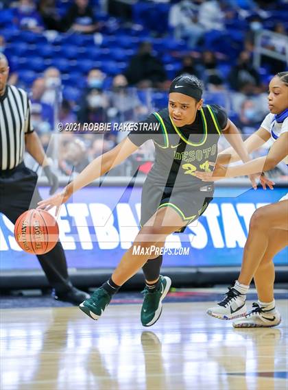 Thumbnail 1 in Cypress Creek vs. DeSoto (UIL 6A Final) photogallery.