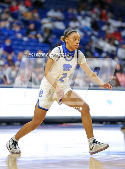 Thumbnail 2 in Cypress Creek vs. DeSoto (UIL 6A Final) photogallery.