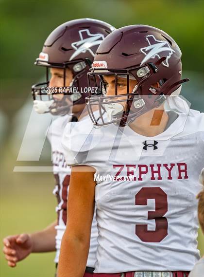 Thumbnail 3 in Zephyr @ Lingleville photogallery.