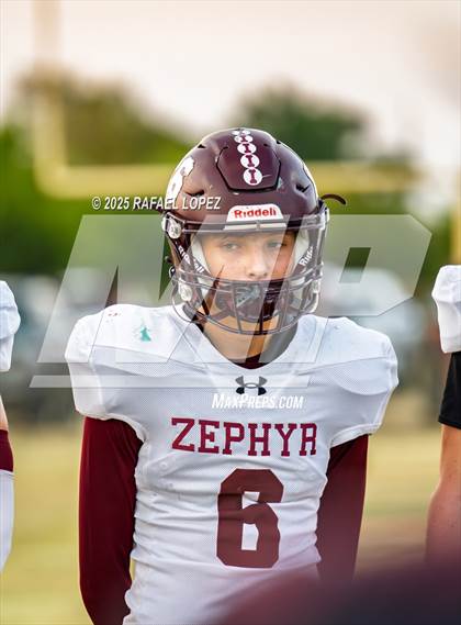 Thumbnail 3 in Zephyr @ Lingleville photogallery.