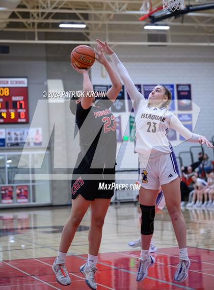 Thumbnail 3 in Issaquah vs. Mount Si photogallery.