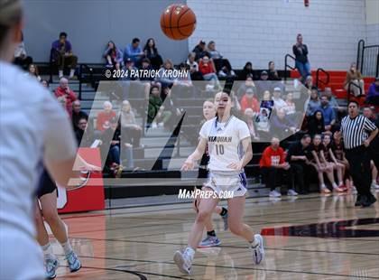 Thumbnail 3 in Issaquah vs. Mount Si photogallery.