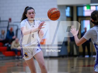 Thumbnail 2 in Issaquah vs. Mount Si photogallery.