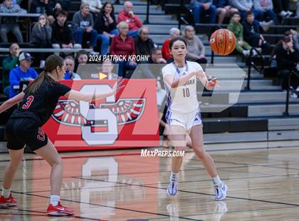 Thumbnail 3 in Issaquah vs. Mount Si photogallery.